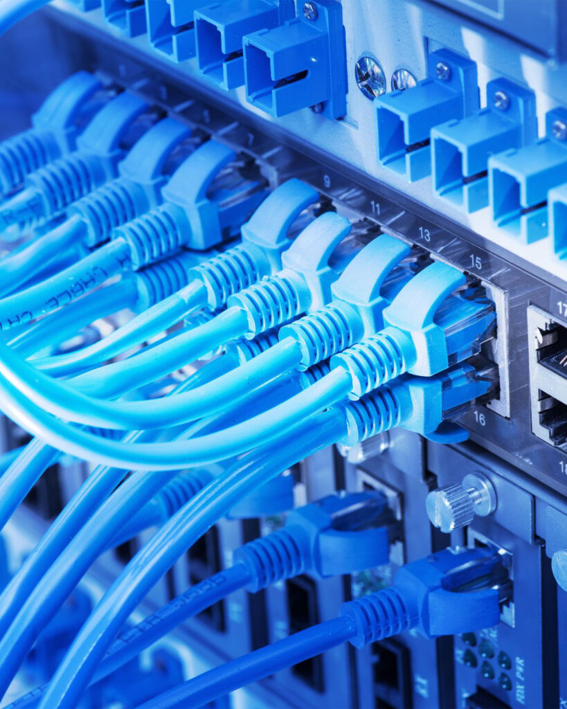 Network solutions with neat cabling